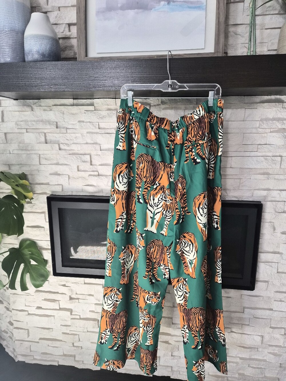 Dressed in LALA Never Taking These Off Trousers in Tiger Tales Size XL NWT - Picture 5 of 8